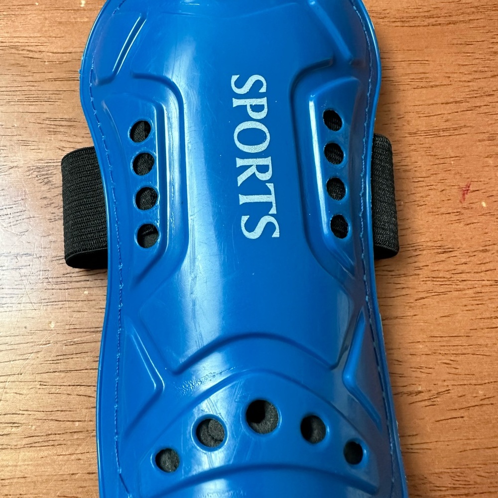 shinguards - Picture 3 of 8